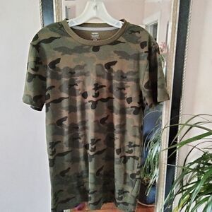 Old Navy Camo Men's / Boy's Tee Shirt